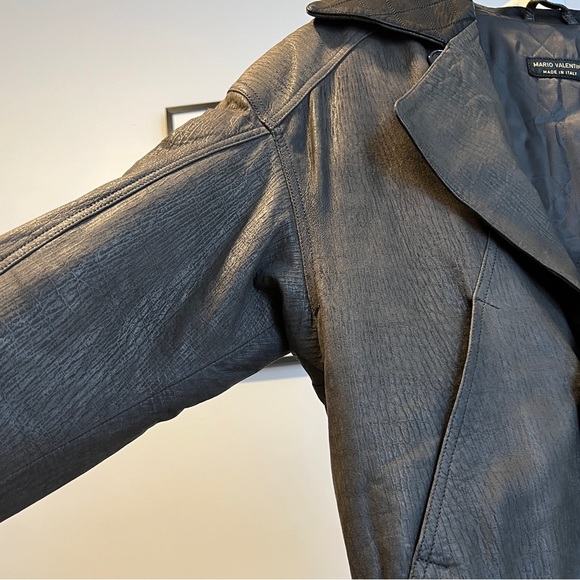 Vintage Mario Valentino leather jacket - Picture 8 of 13